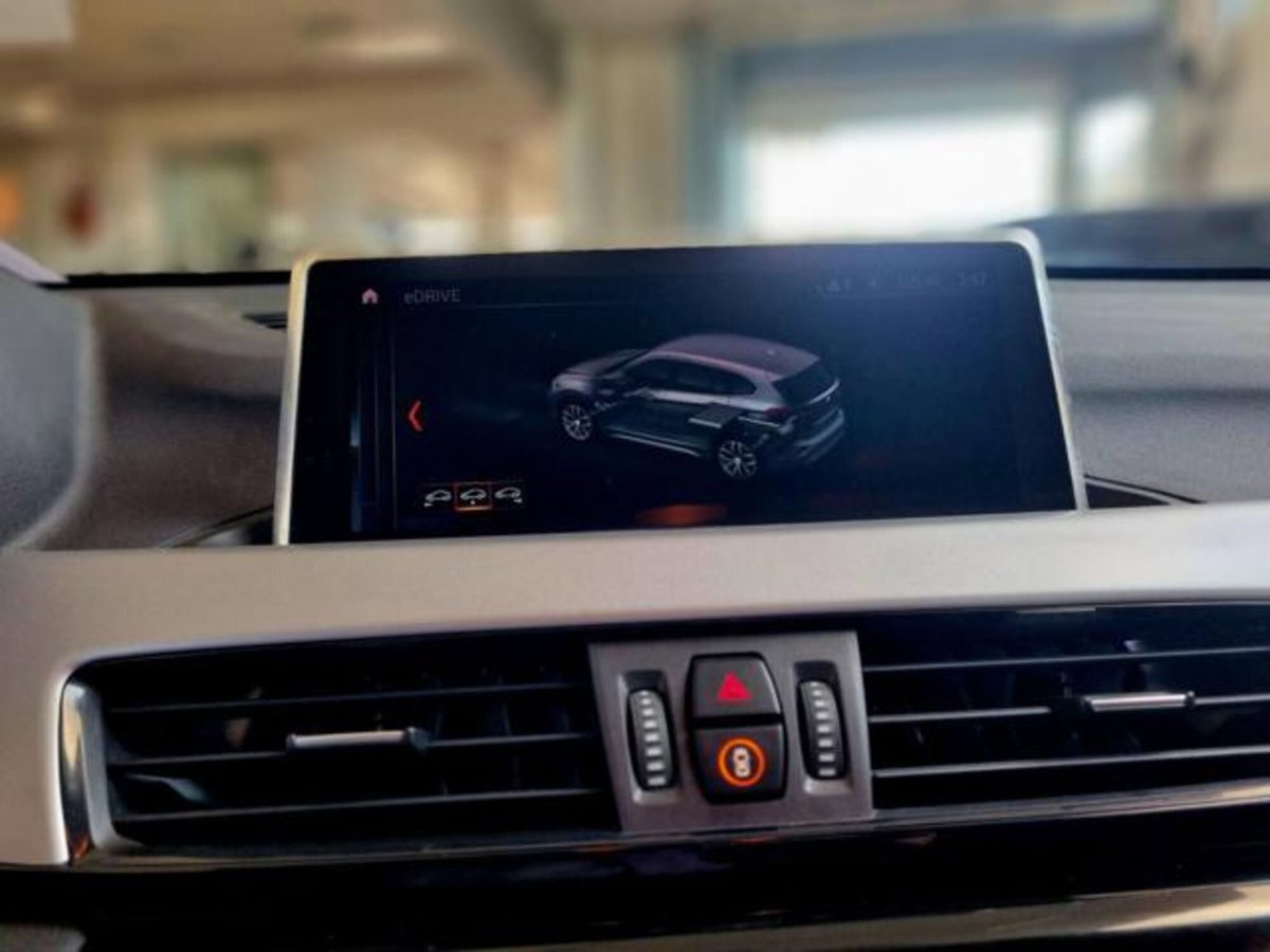 BMW X1 xDrive25e Business Advantage (9)