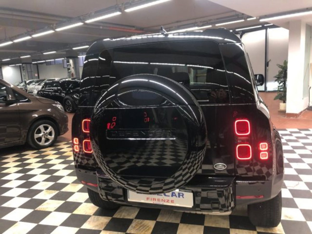 Land Rover Defender 110 3.0D I6 250 CV AWD Auto Commercial SE (6)