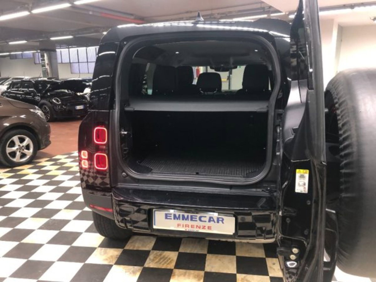 Land Rover Defender 110 3.0D I6 250 CV AWD Auto Commercial SE (9)