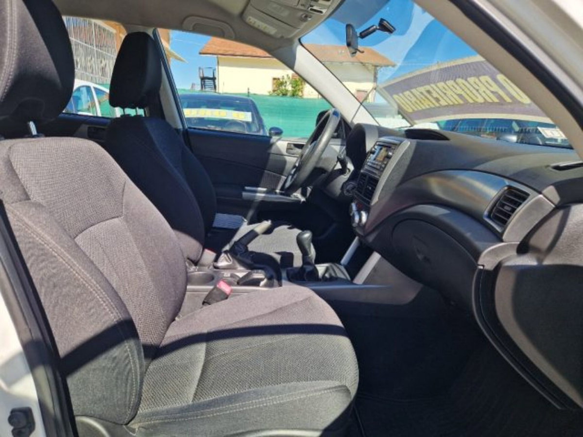 Subaru Forester 2.0 CVT XT (13)
