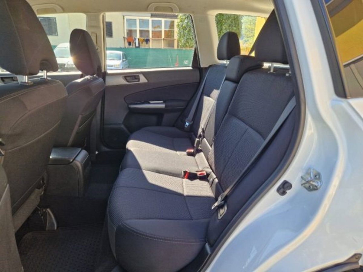 Subaru Forester 2.0 CVT XT (14)