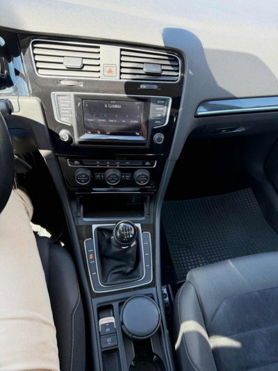 Volkswagen Golf 1.4 TGI 5p. Highline BlueMotion (12)