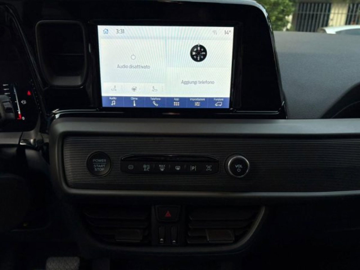 Ford Tourneo Courier 1.0 EcoBoost 100 CV Titanium (10)