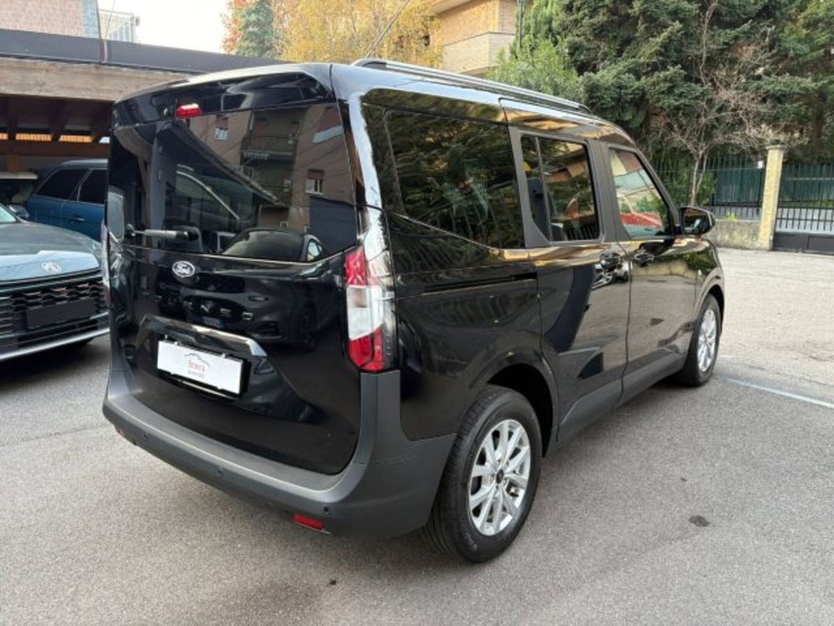 Ford Tourneo Courier 1.0 EcoBoost 100 CV Titanium (4)