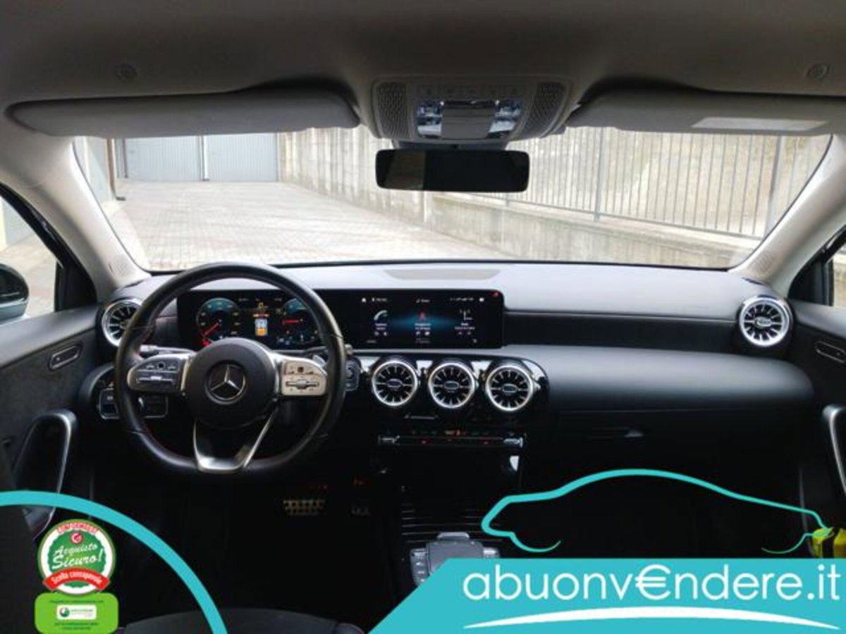 Mercedes-Benz Classe A 200 AMG Line Premium Plus auto (17)