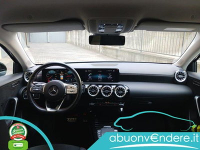 Mercedes-Benz Classe A 200 AMG Line Premium Plus auto (17)