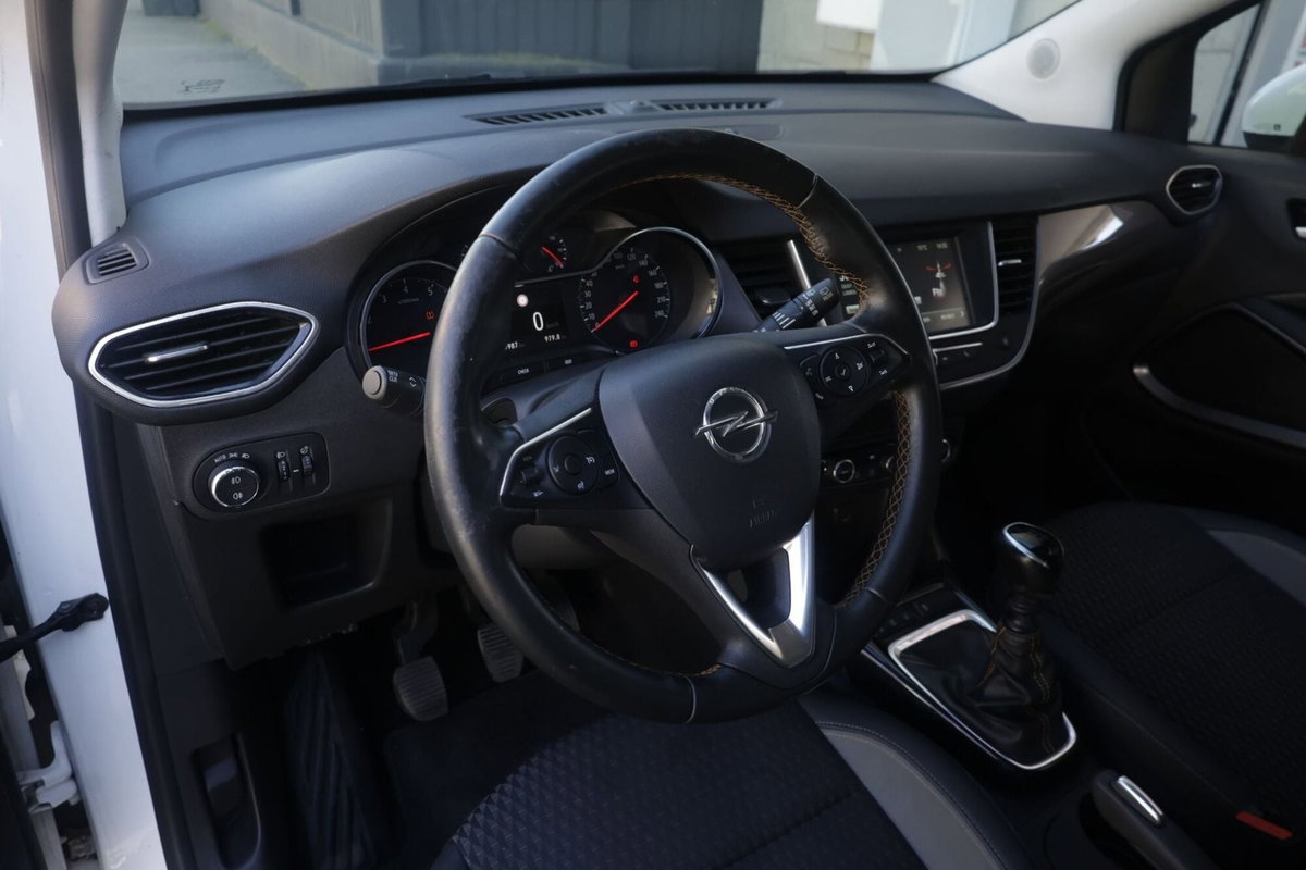 Opel Crossland X 1.5 ECOTEC D 102 CV Start&Stop Ultimate (14)