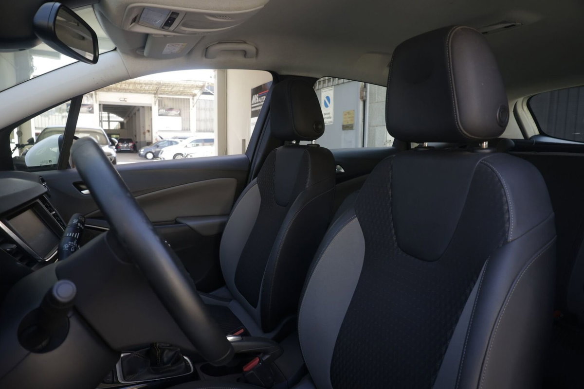 Opel Crossland X 1.5 ECOTEC D 102 CV Start&Stop Ultimate (16)