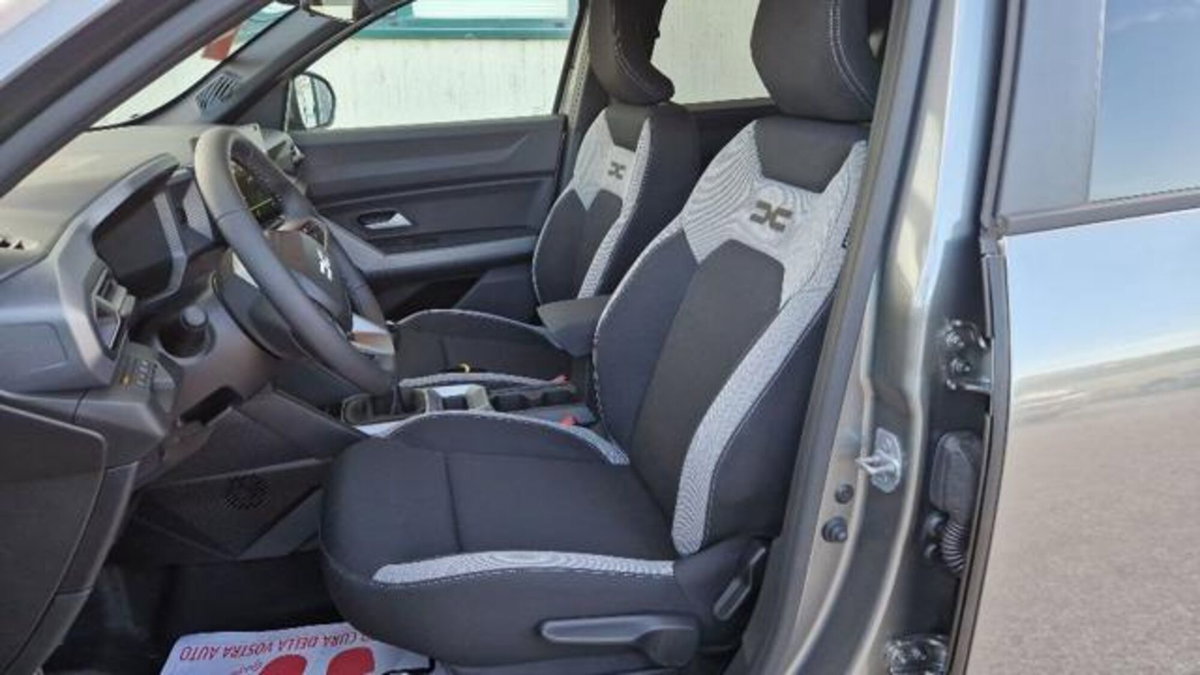 Dacia Duster 1.2 Eco-G Journey 120cv (8)