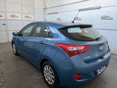 Hyundai i30 1.6 CRDi 110CV 5 porte Comfort (6)