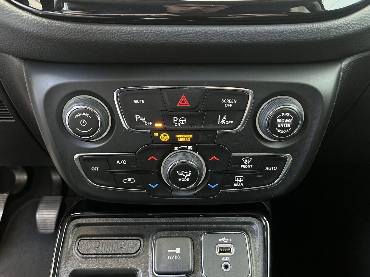 Jeep Compass 1.6 Multijet II 2WD Limited (14)