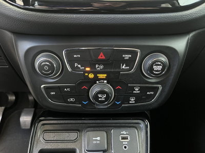 Jeep Compass 1.6 Multijet II 2WD Limited (14)