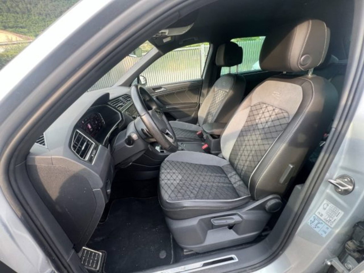 Volkswagen Tiguan 2.0 TSI DSG 4MOTION R-Line (10)