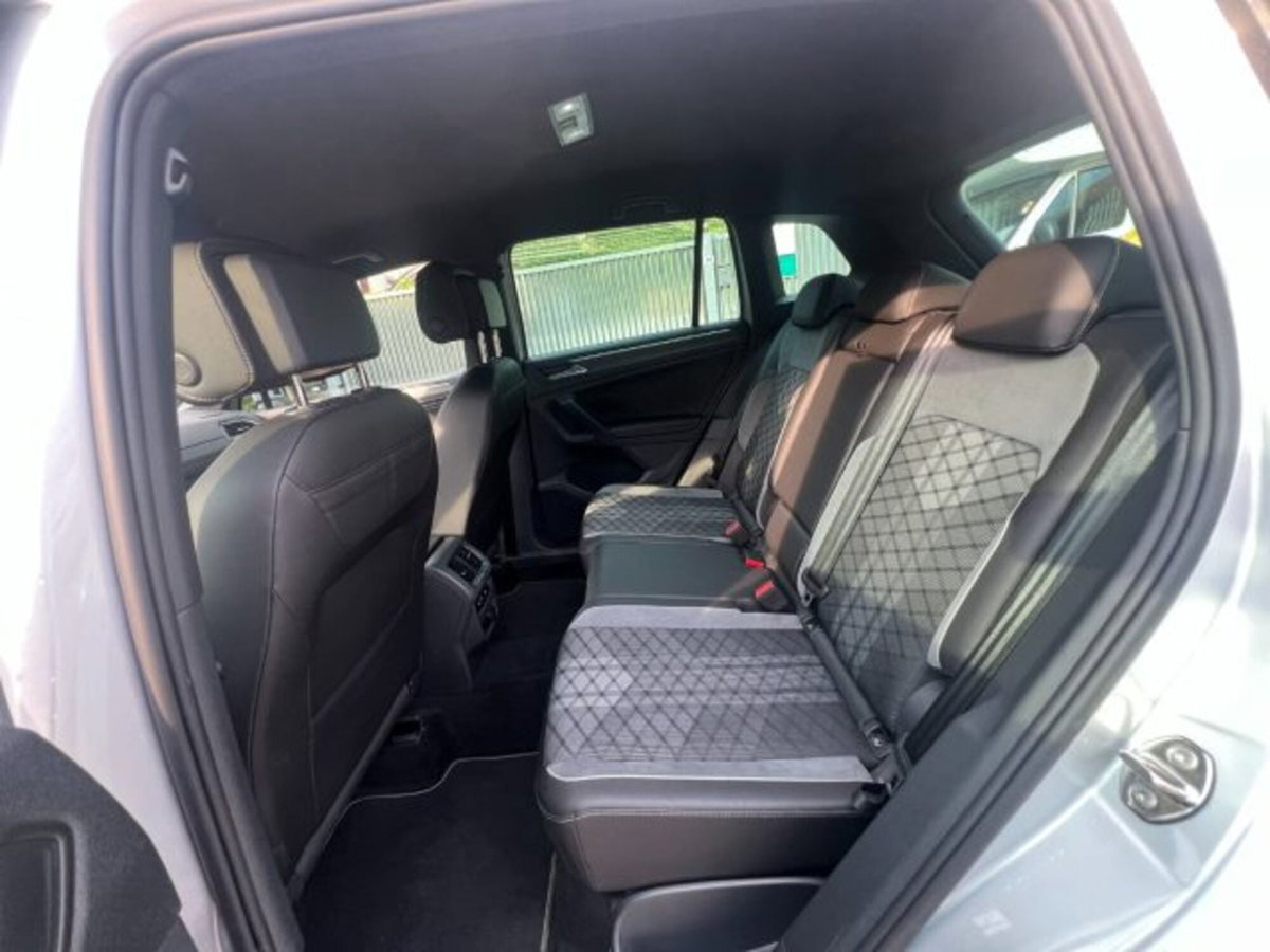 Volkswagen Tiguan 2.0 TSI DSG 4MOTION R-Line (11)