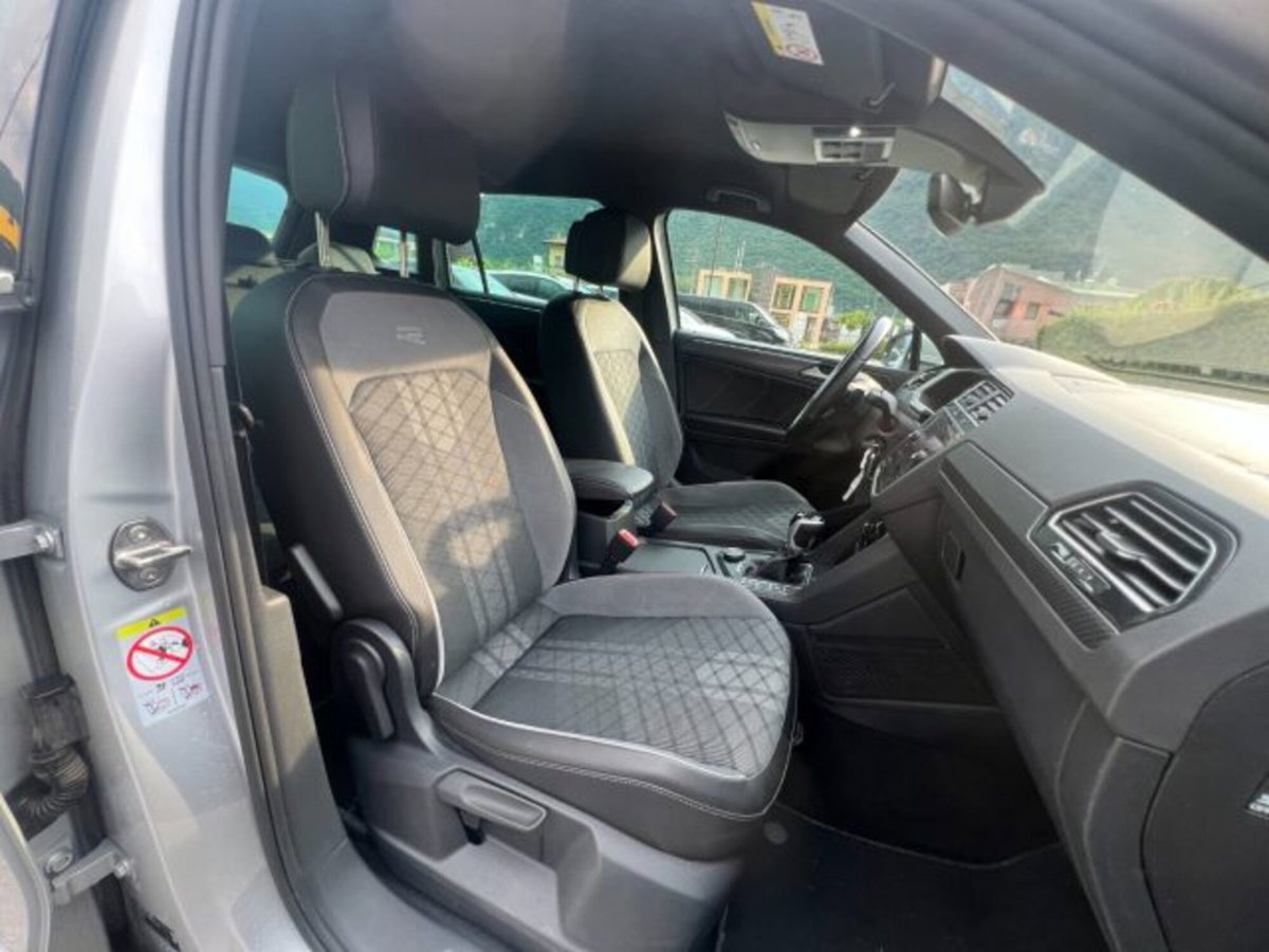 Volkswagen Tiguan 2.0 TSI DSG 4MOTION R-Line (13)