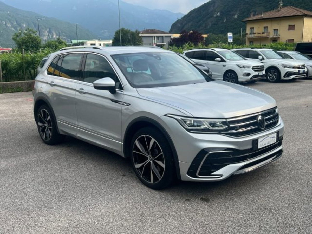Volkswagen Tiguan 2.0 TSI DSG 4MOTION R-Line (2)