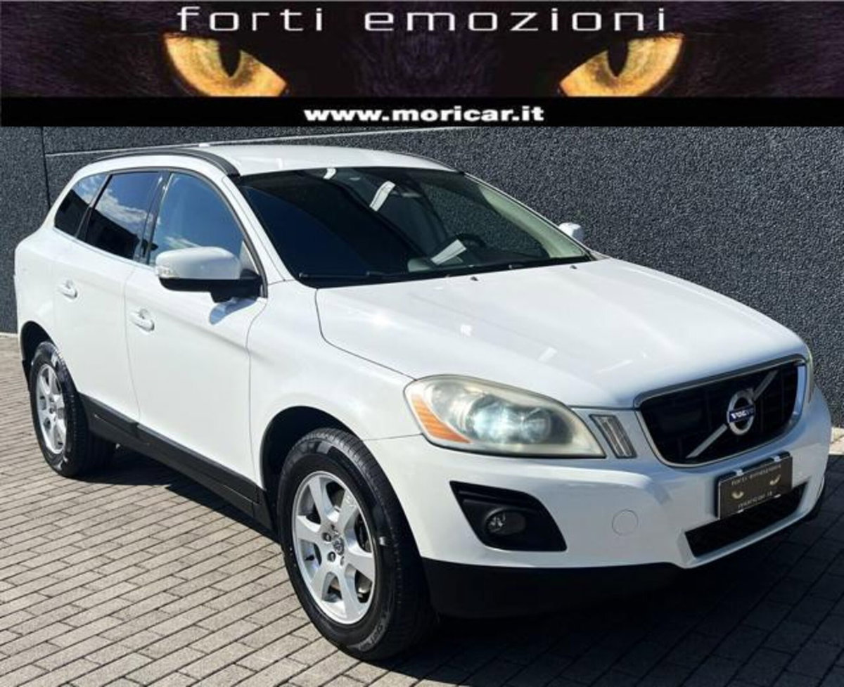 Volvo XC60 2.4 D 175 CV FWD DRIVe Momentum (2)