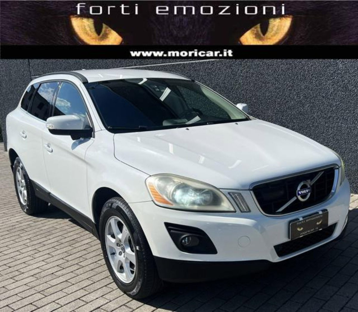 Volvo XC60 2.4 D 175 CV FWD DRIVe Momentum (3)