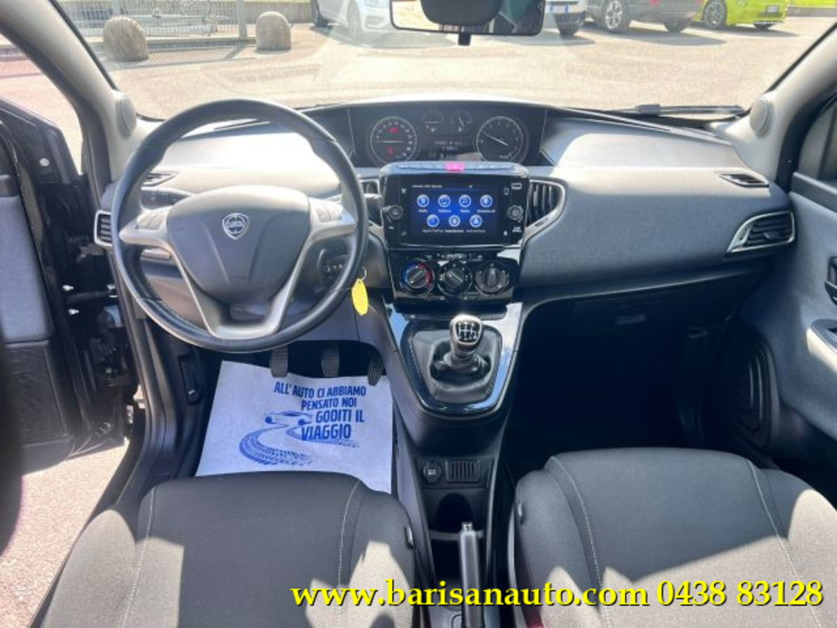 Lancia Ypsilon 1.0 FireFly 5 porte S&S Hybrid Gold Plus (12)