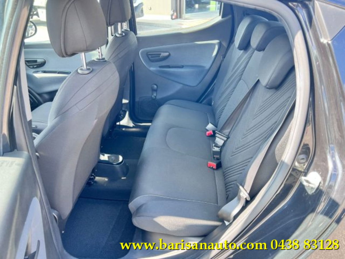 Lancia Ypsilon 1.0 FireFly 5 porte S&S Hybrid Gold Plus (7)