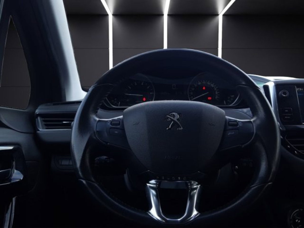 Peugeot 208 82 5 porte Allure (11)