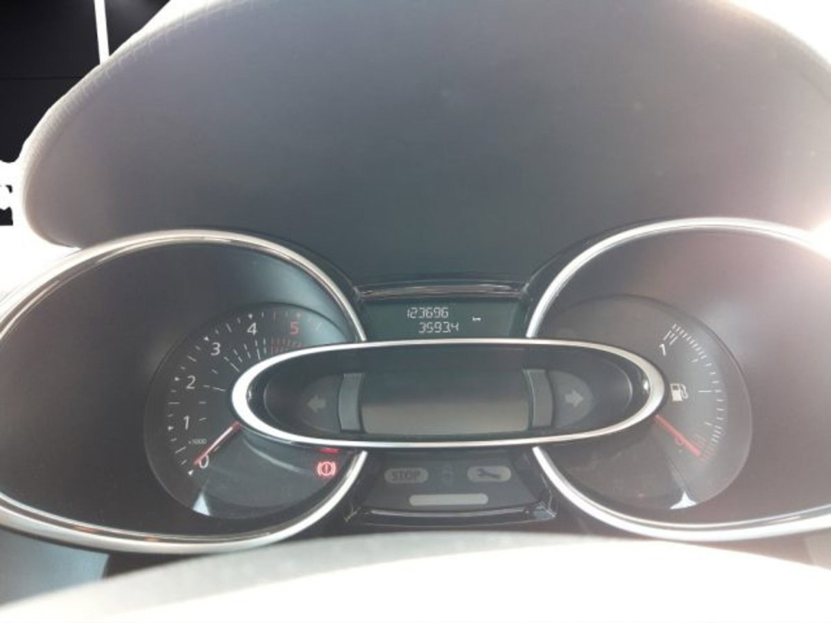 Renault Clio dCi 8V 75 CV Start&Stop 5 porte Energy Duel2 (10)