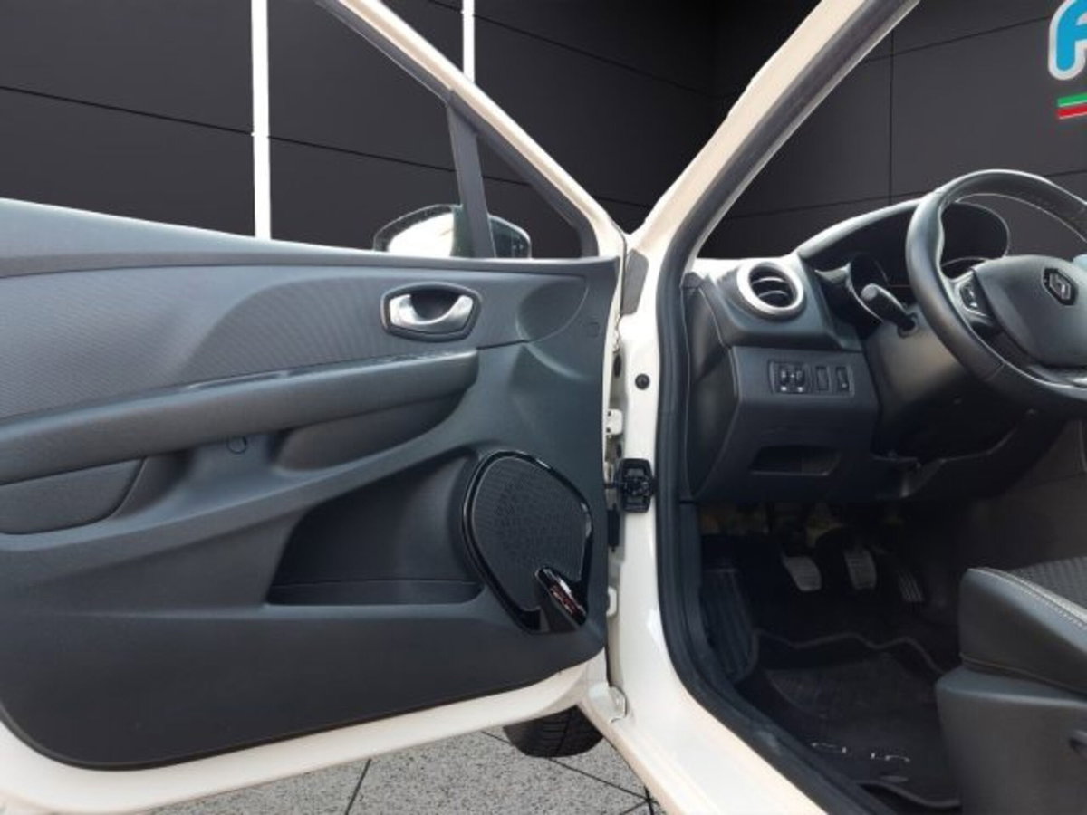 Renault Clio dCi 8V 75 CV Start&Stop 5 porte Energy Duel2 (18)