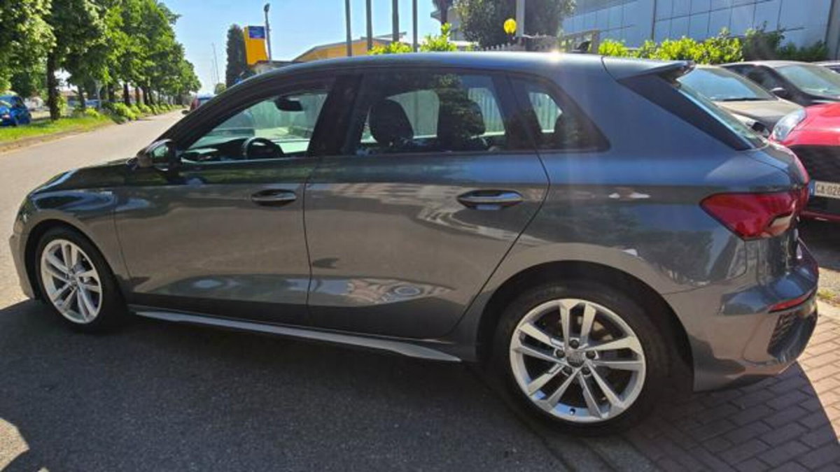 Audi A3 Sportback 1.5 tfsi mhev S line edition 150cv s-tronic (4)