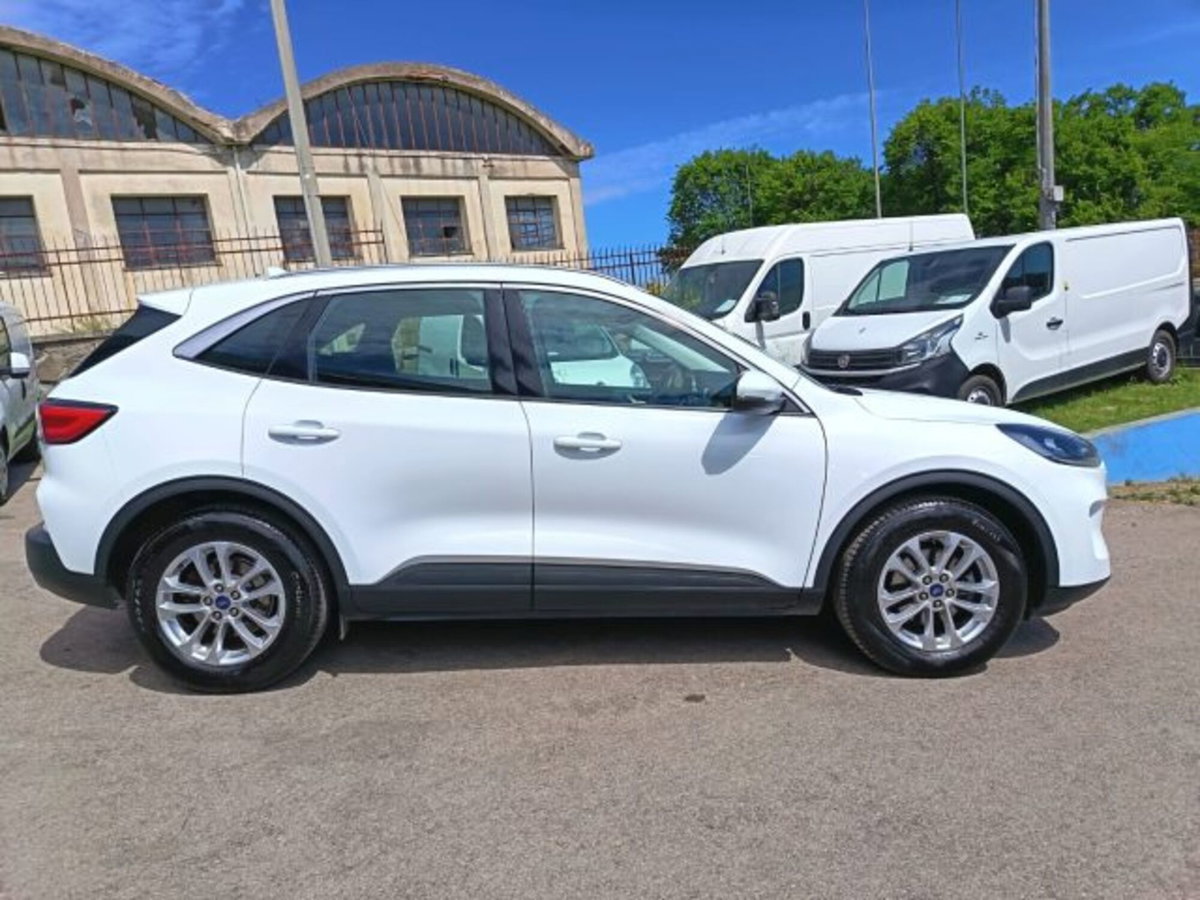 Ford Kuga 1.5 EcoBlue 120 CV 2WD Titanium (5)