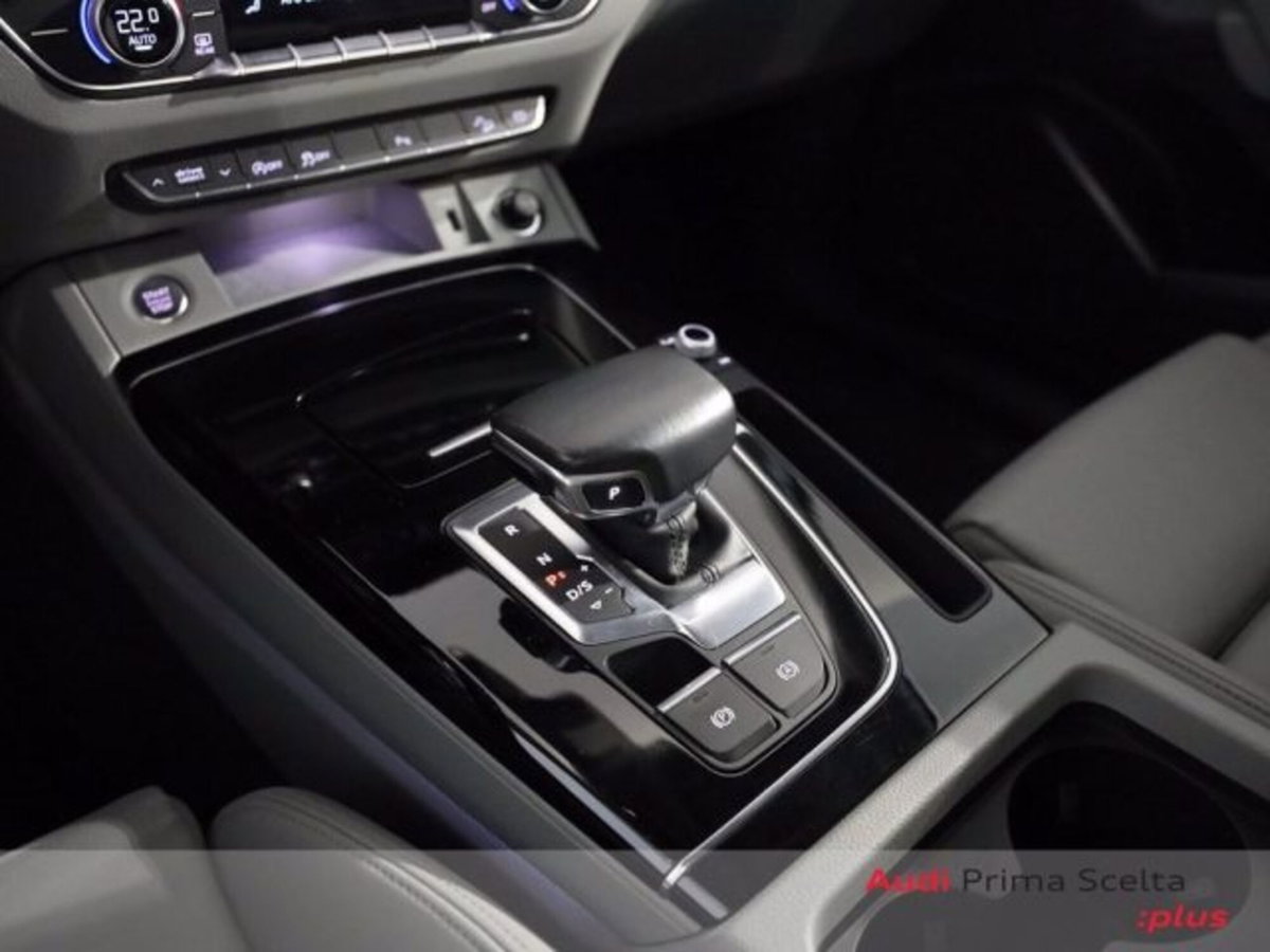 Audi Q5 40 TDI 204 CV quattro S tronic S line plus (11)