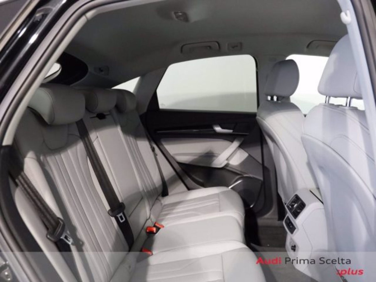 Audi Q5 40 TDI 204 CV quattro S tronic S line plus (7)
