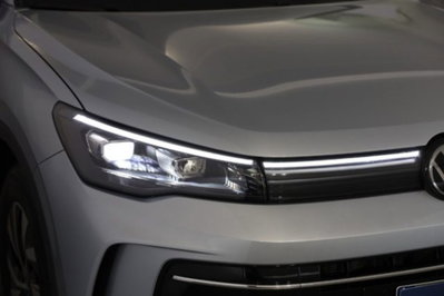Volkswagen Tiguan 2.0 TDI 150 CV SCR DSG Life (2)