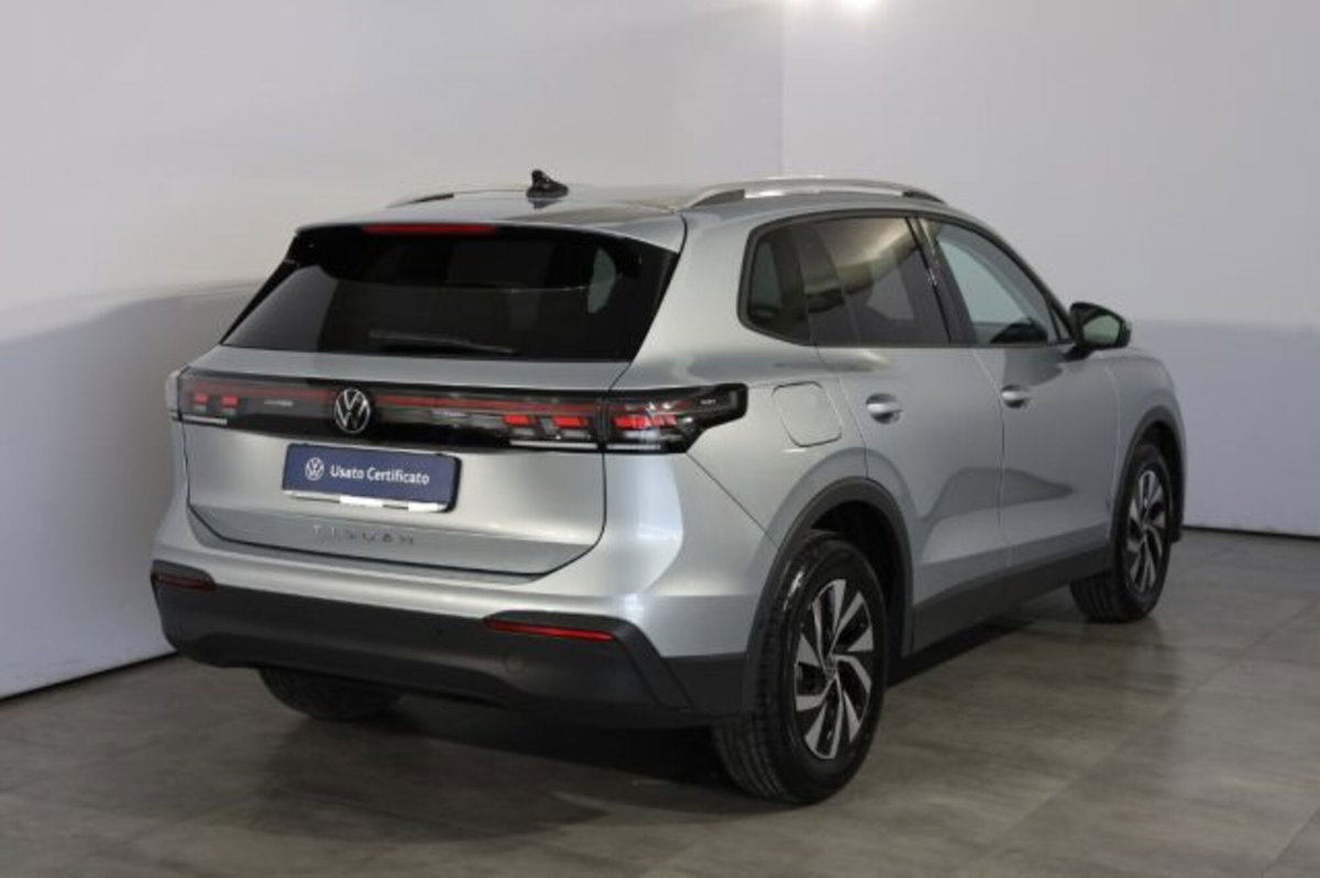 Volkswagen Tiguan 2.0 TDI 150 CV SCR DSG Life (6)