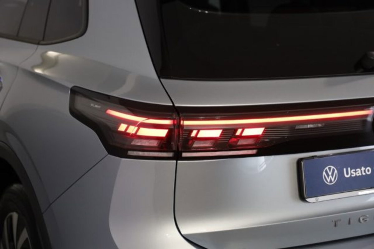Volkswagen Tiguan 2.0 TDI 150 CV SCR DSG Life (7)