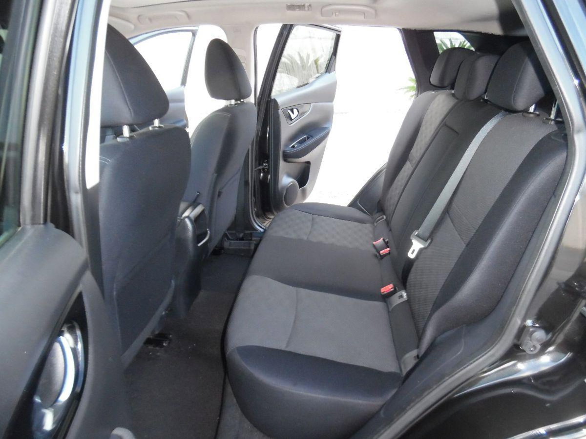 Nissan Qashqai 1.5 dCi N-Connecta (18)