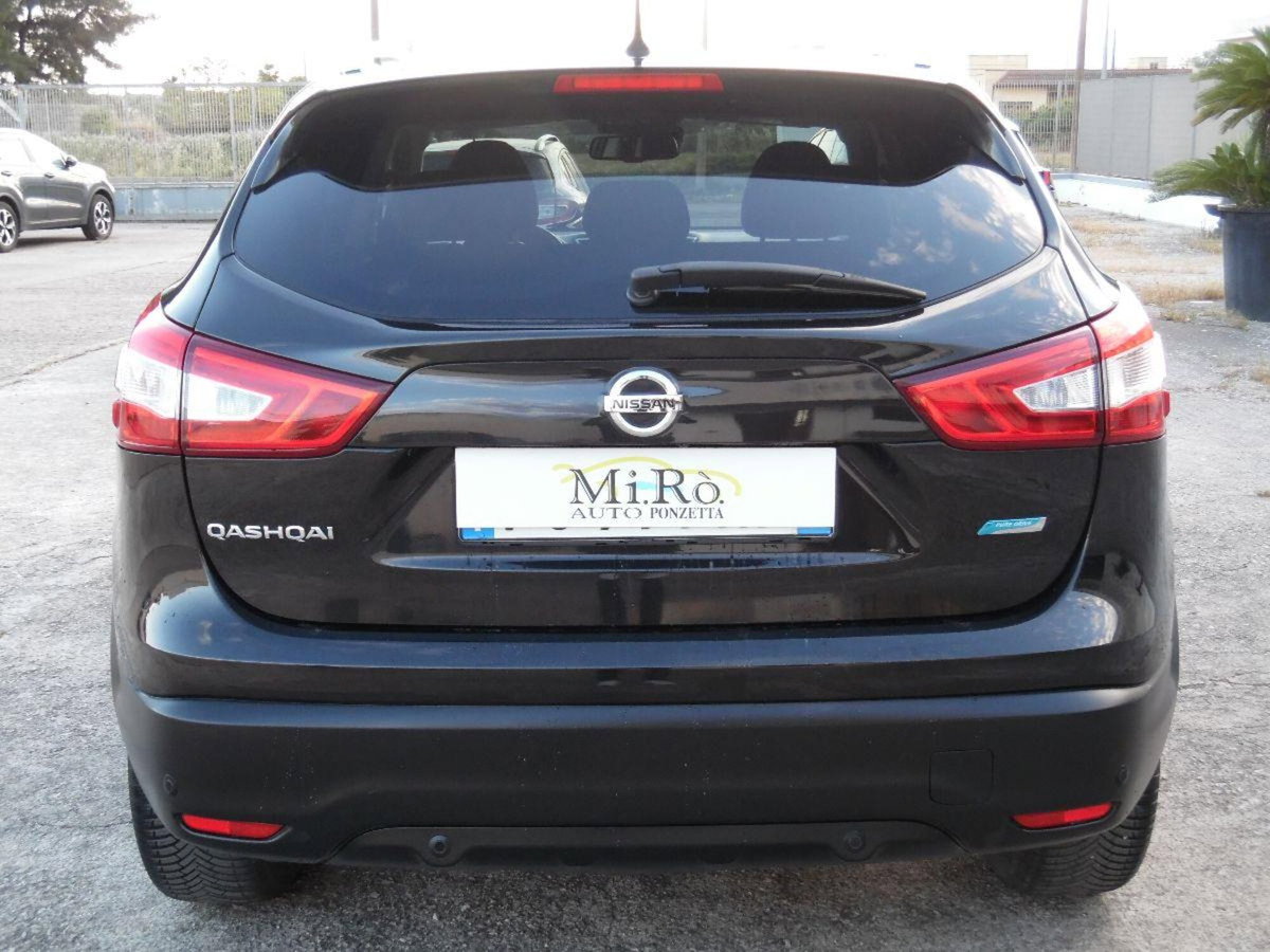 Nissan Qashqai 1.5 dCi N-Connecta (9)