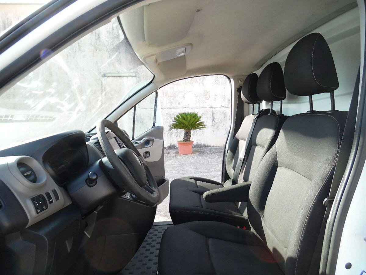 Renault Trafic Furgone T27 1.6 dCi PC-TN Comfort (15)
