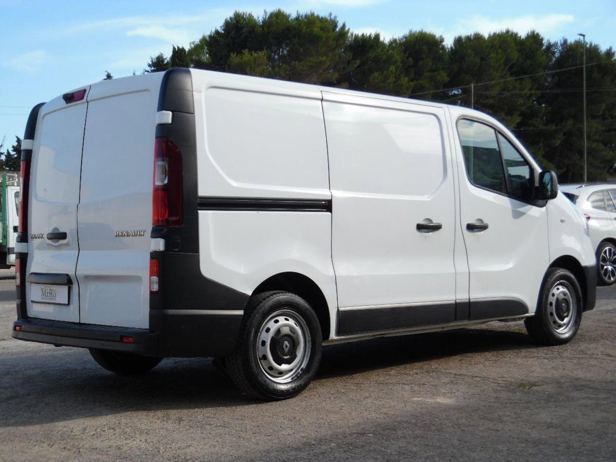 Renault Trafic Furgone T27 1.6 dCi PC-TN Comfort (9)