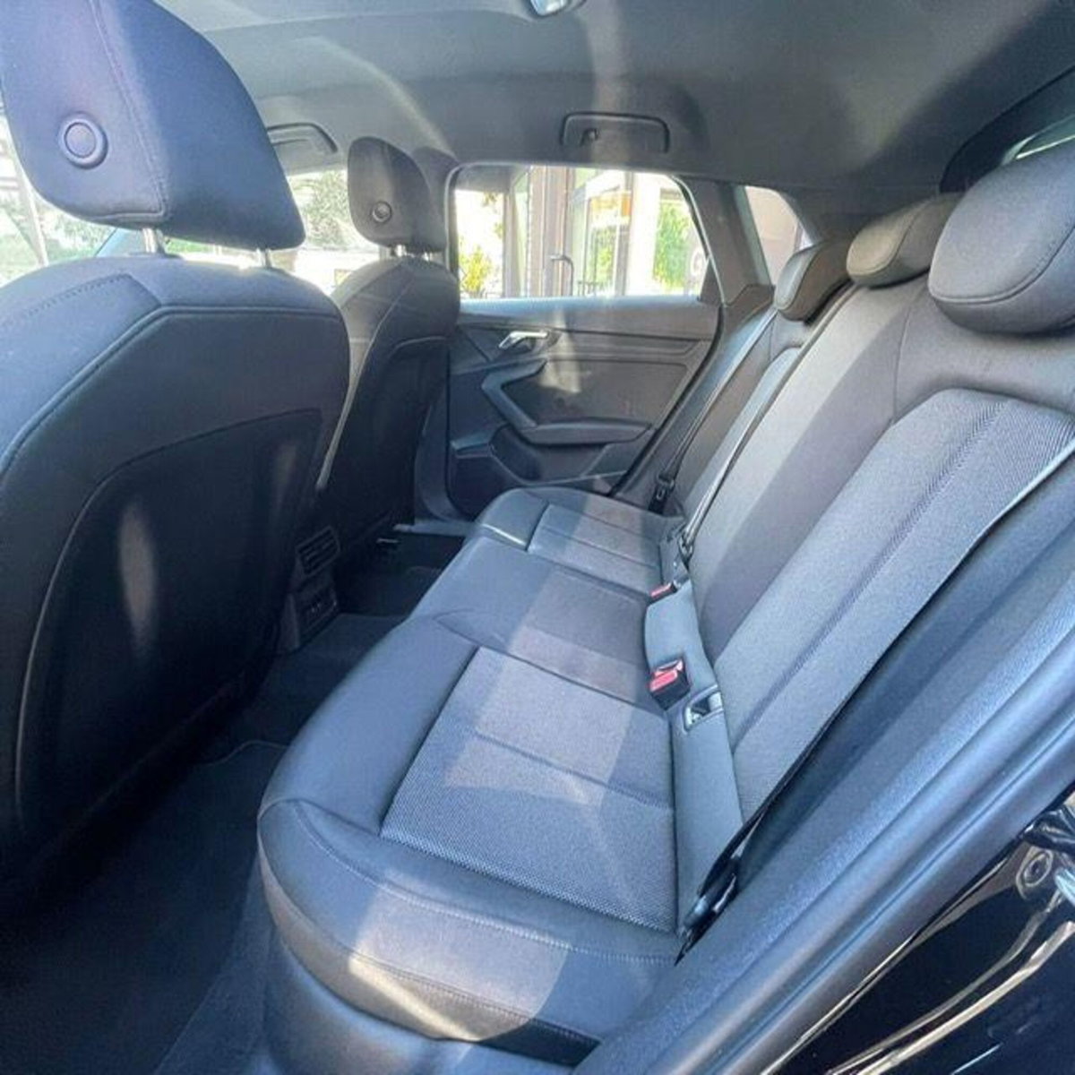 Audi A3 Sportback 30 TDI S tronic Business (5)