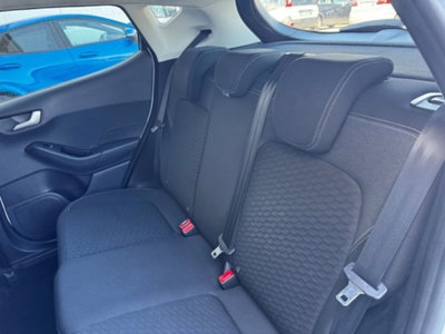 Ford Fiesta 1.1 75 CV 5 porte Titanium (18)