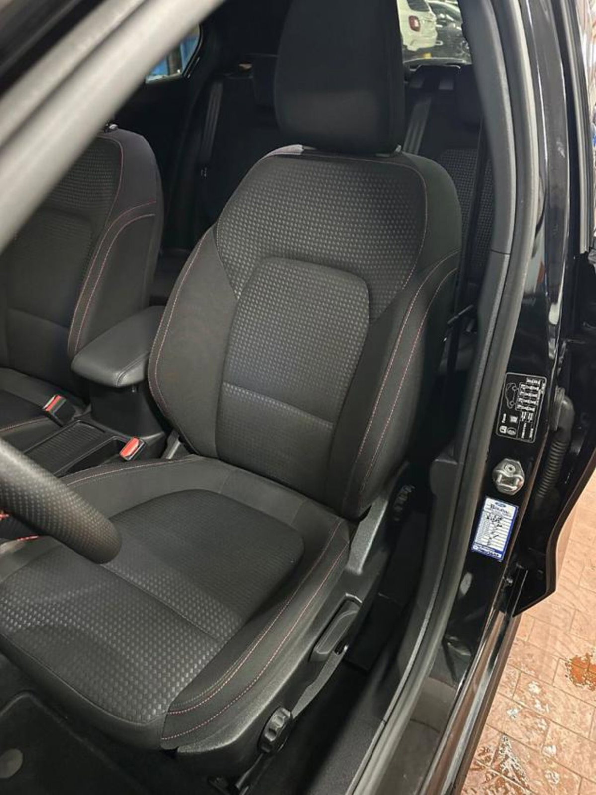 Ford Focus 1.0 EcoBoost Hybrid 125 CV Powershift 5p. ST-Line X (15)