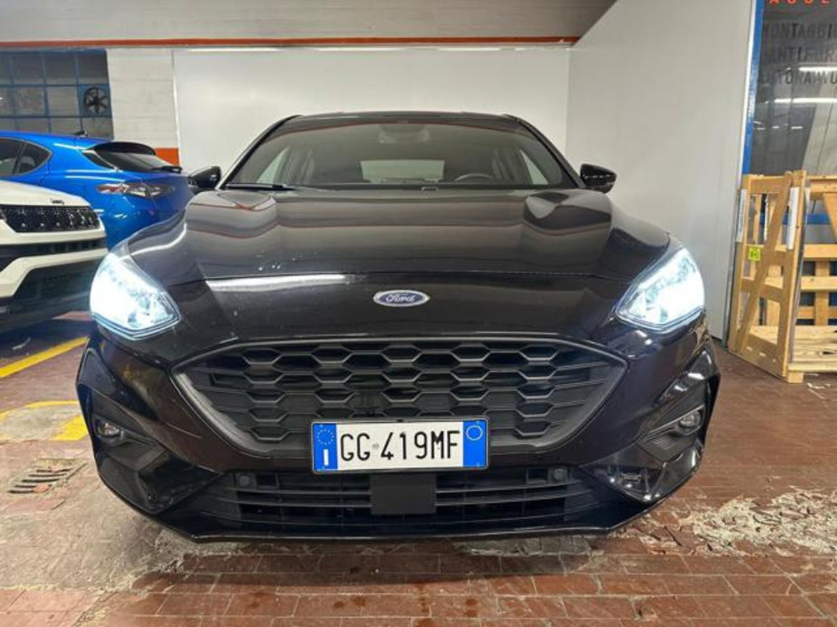 Ford Focus 1.0 EcoBoost Hybrid 125 CV Powershift 5p. ST-Line X (2)