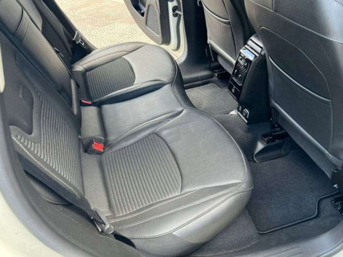 Jeep Compass 1.6 Multijet II 2WD Limited (19)