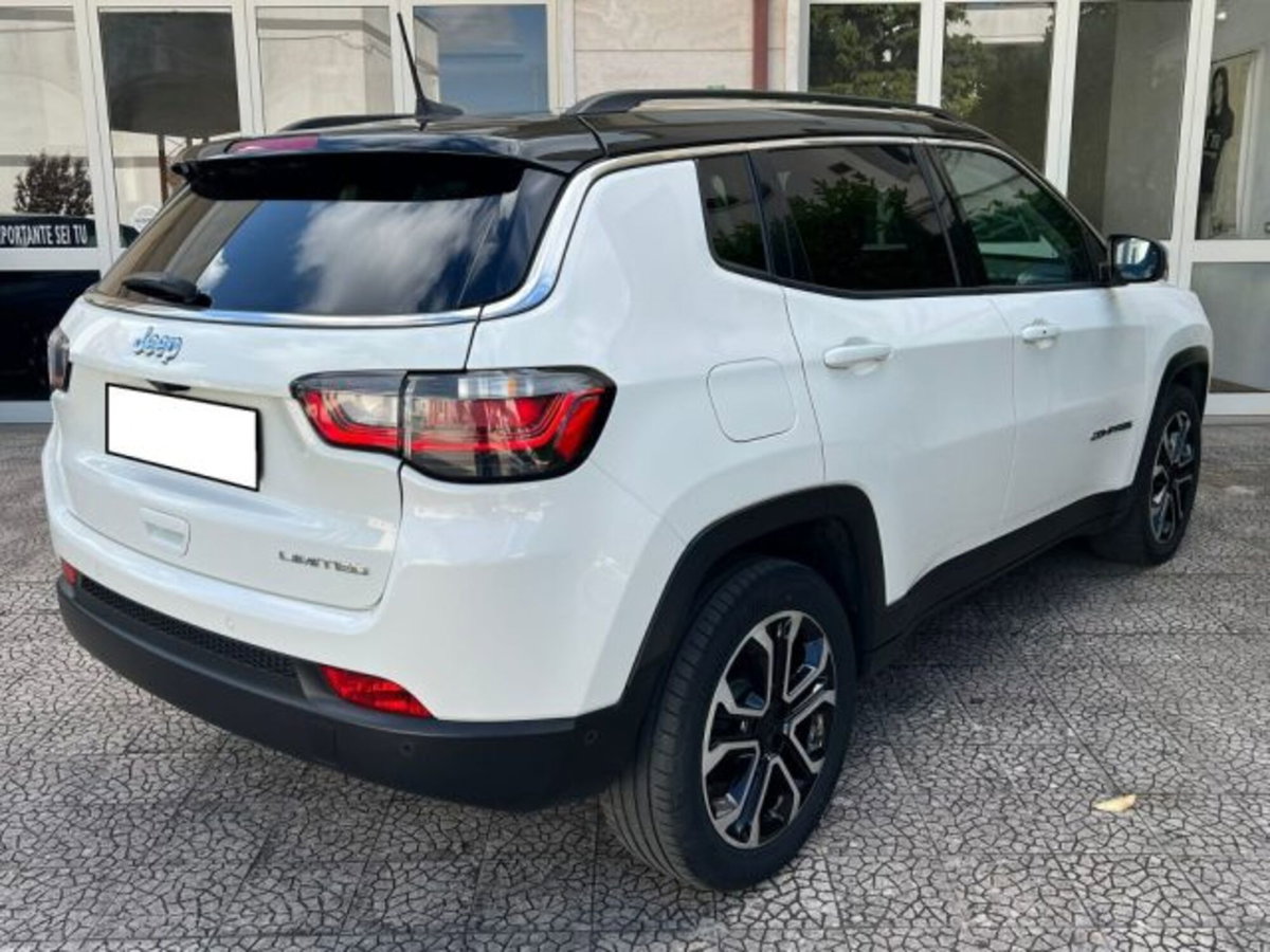 Jeep Compass 1.6 Multijet II 2WD Limited (9)