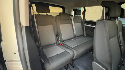 Peugeot Traveller BlueHDi 140 S&S EAT8 Standard Active (10)