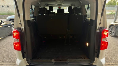 Peugeot Traveller BlueHDi 140 S&S EAT8 Standard Active (20)