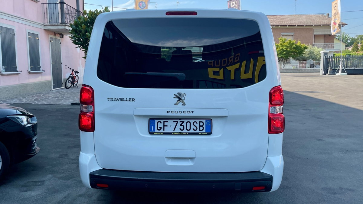 Peugeot Traveller BlueHDi 140 S&S EAT8 Standard Active (5)