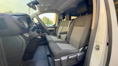 Peugeot Traveller BlueHDi 140 S&S EAT8 Standard Active (8)
