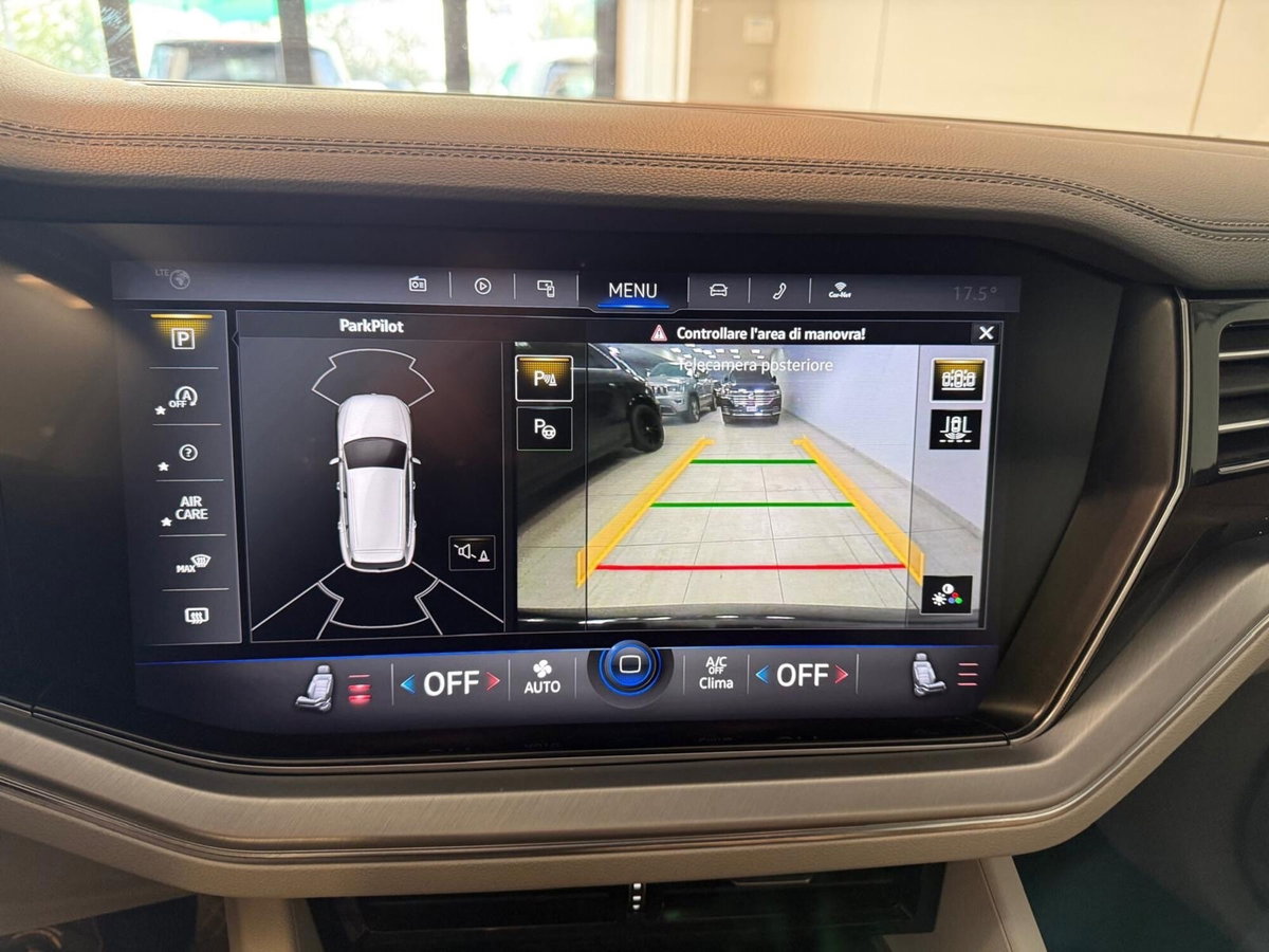 Volkswagen Touareg 3.0 V6 tdi scr R-Line Final Edition 231cv auto (13)
