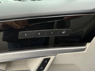 Volkswagen Touareg 3.0 V6 tdi scr R-Line 231cv auto (16)